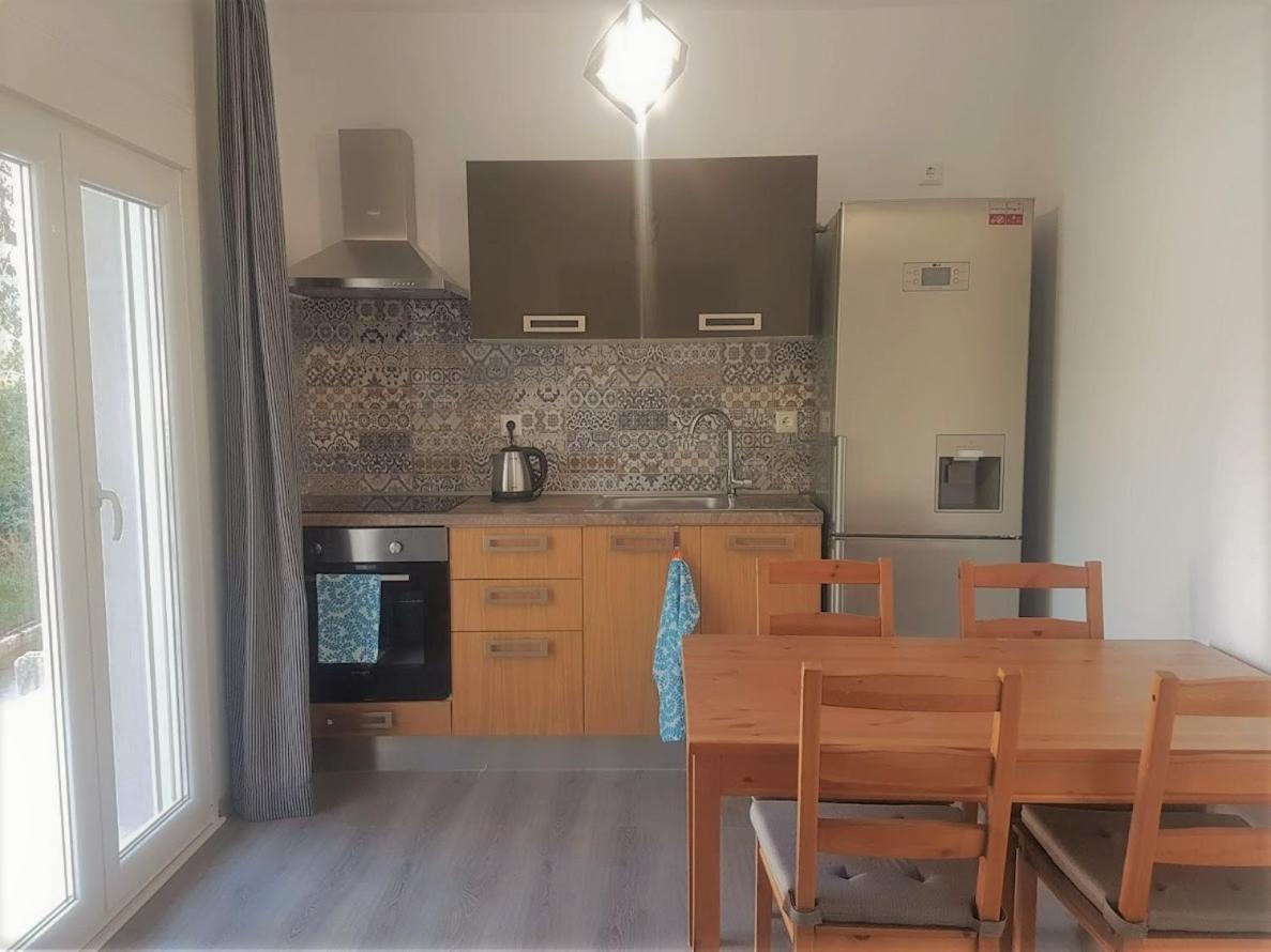 Spitaki Apartments Потос Екстериор снимка